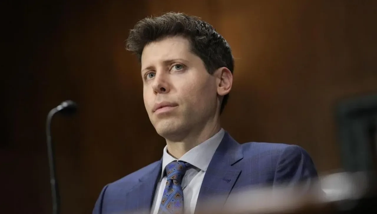 Въпреки че Алтман останал доволен от резултата потребителите в коментарите