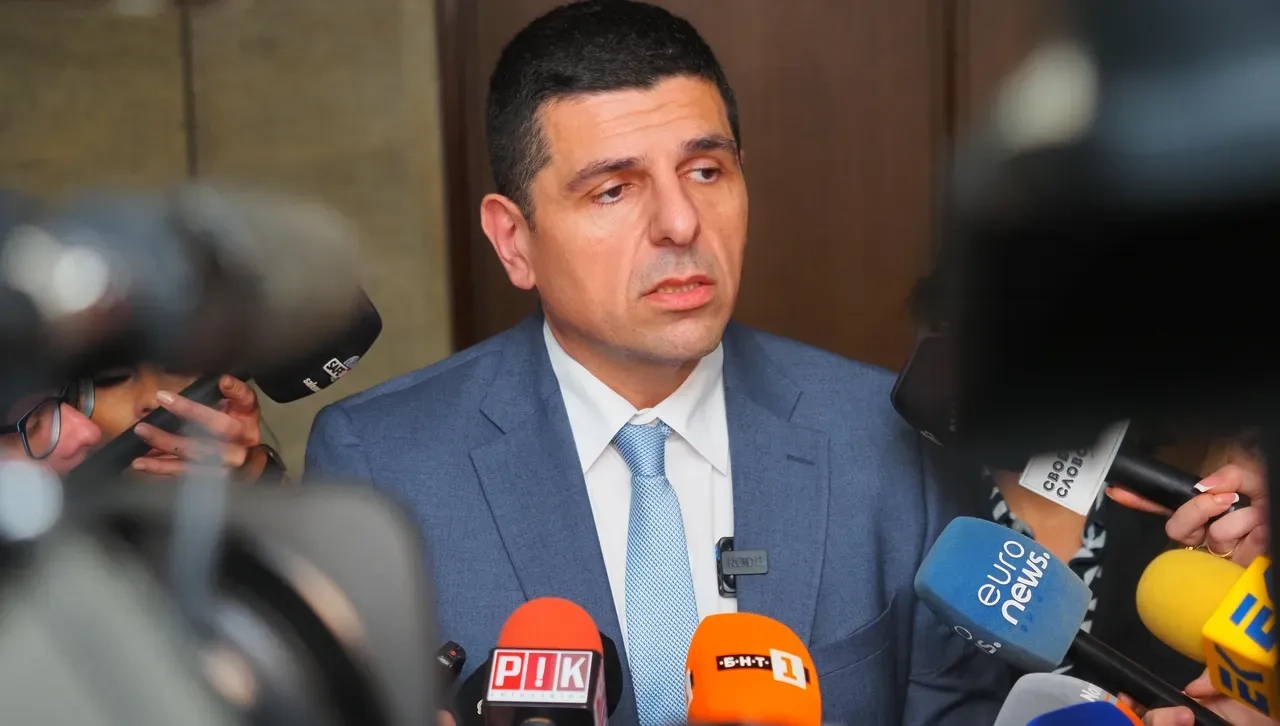 Почти нищо в ключови звена от държавата не работи Сагата с