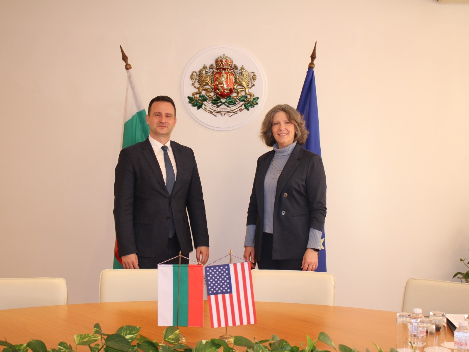 Задълбочаване на сътрудничеството във всички области от взаимен интерес с