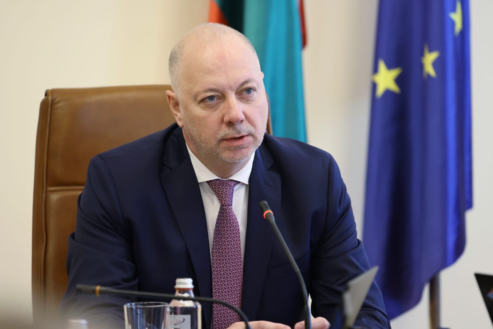 От днес започва разглеждането в парламента на законите за държавния