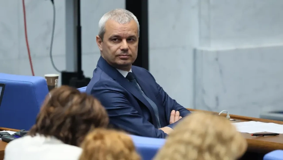 „Възраждане“ внася проекторезолюция в ПАСЕ с искане за референдум по запазване на лева