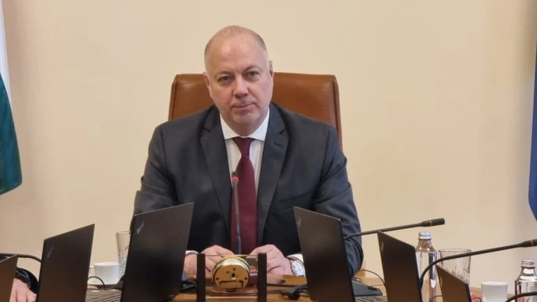 Добромир Живков: Пада доверието в кабинета \