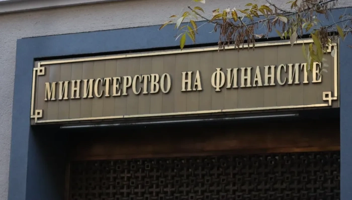 МФ: Данъчните приходи нарастват с 13,3%