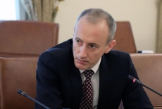 Министър Вълчев: Кметовете злоупотребяват с обявяването на неучебни дни, готвим промени