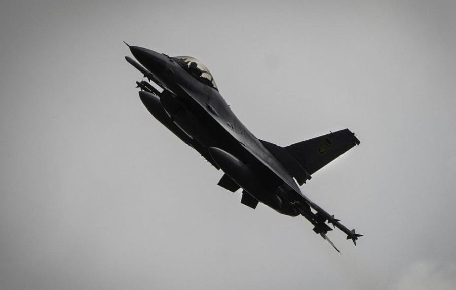 Украйна съобщи, че е изгубила самолет F-16 при инцидент