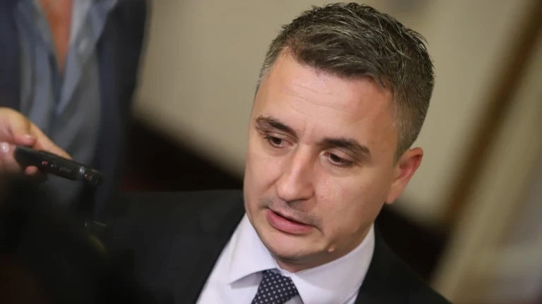 Александър Николов: Договорът с \