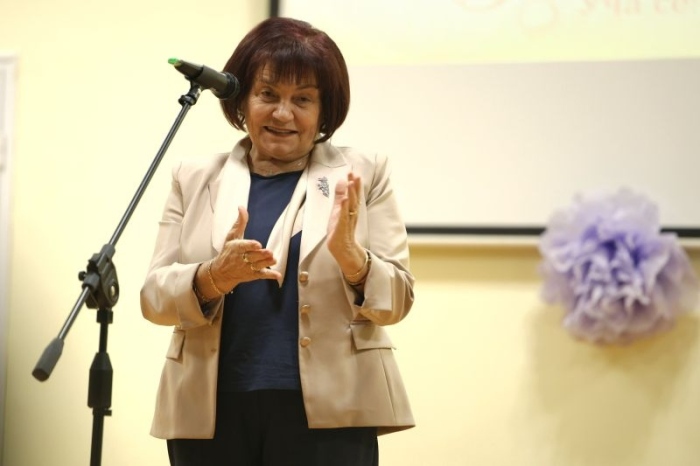Вечната Янка Такева стана доктор хонорис кауза на ЮЗУ