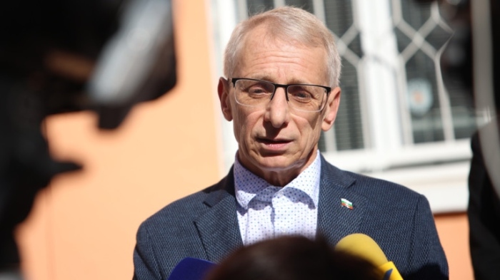 Николай Денков: Борисов е на втора линия, отпред е \