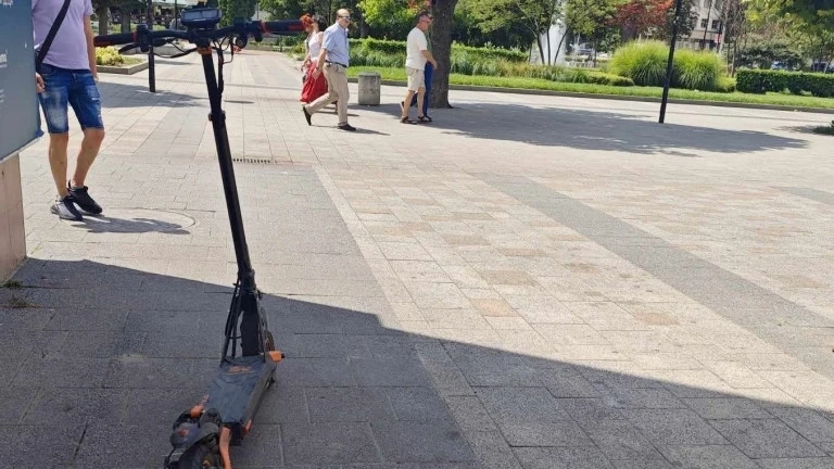 В Плевен временно отнемат тротинетките, управлявани в централната пешеходна зона
