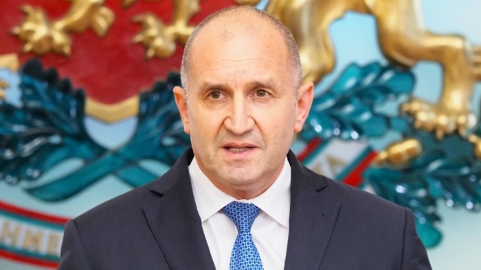 Радев: Инфлацията на Борисов е толкова истинска, колкото са му истински магистралите