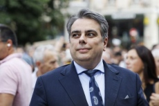 Асен Василев: Има няколко законопроекта, които, ако бъдат приети, ще доведат до обедняване на българските граждани
