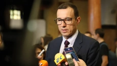 Подкрепата на Васил Терзиев се топи, меракът му за избор на нова обслужваща банка скара  първенците от ПП