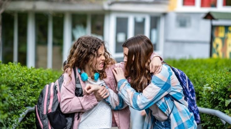 Едното момиче от бургаското училище имало и предишни провинения