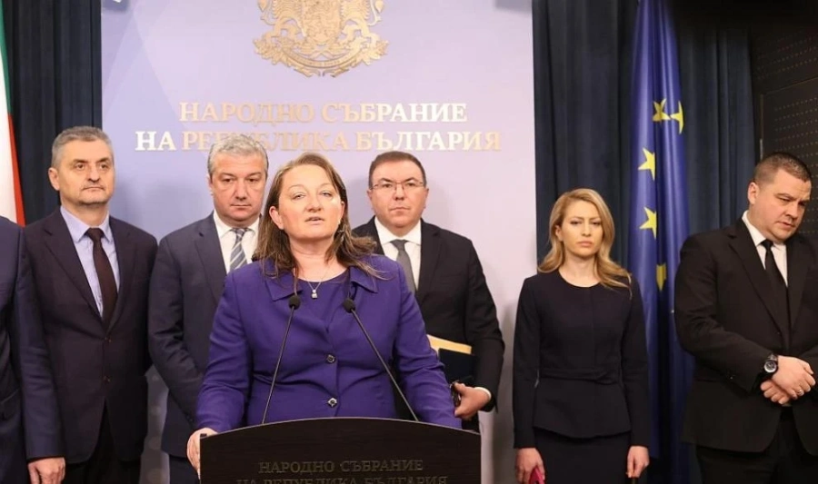ГЕРБ-СДС, БСП и ИТН подписаха анекс за ротация на председателя на НС