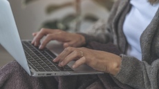 Предложените от ГЕРБ облекчения за работещи родители на ученици през лятото минаха в комисия