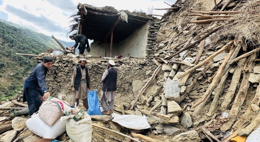 Мощно земетресение в Афганистан, има жертви