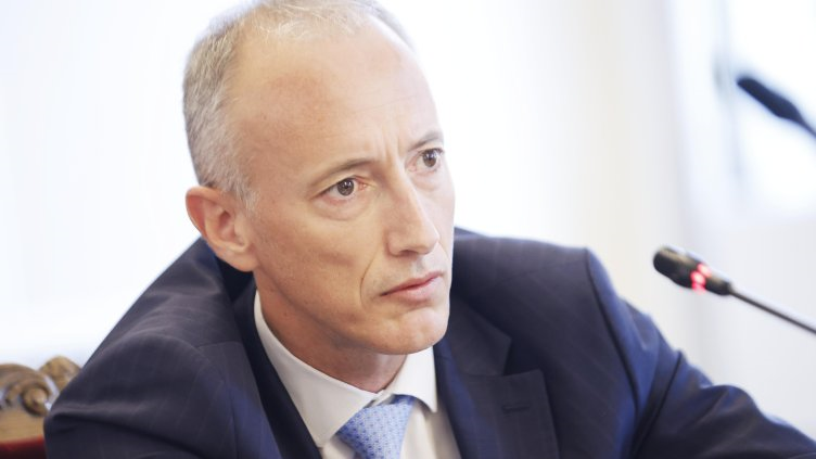 Вълчев: Ще се стремим към 25% скок на заплатите в образованието