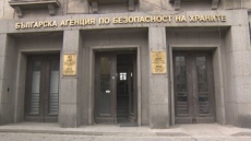 БАБХ предлага да отлагане на вдигането на таксите ѝ по искане на бранша