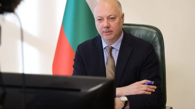 Желязков: България е готова да участва в намирането на решения за мир в Украйна