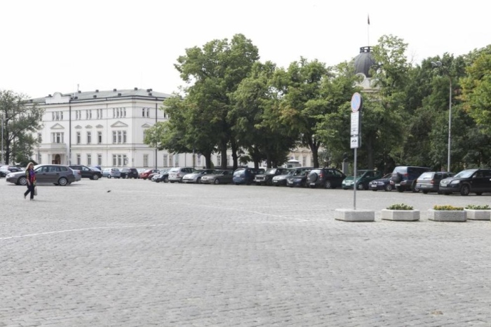 От кого зависи паркингът около „Св. Александър Невски” да се върне на софиянци