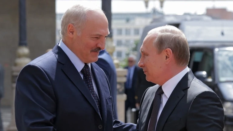 Лукашенко: Западът се готви за война, не ние с Путин