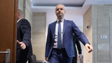 Съдът на ЕС е допуснал за разглеждане молба, оспорваща приемането на еврото в България