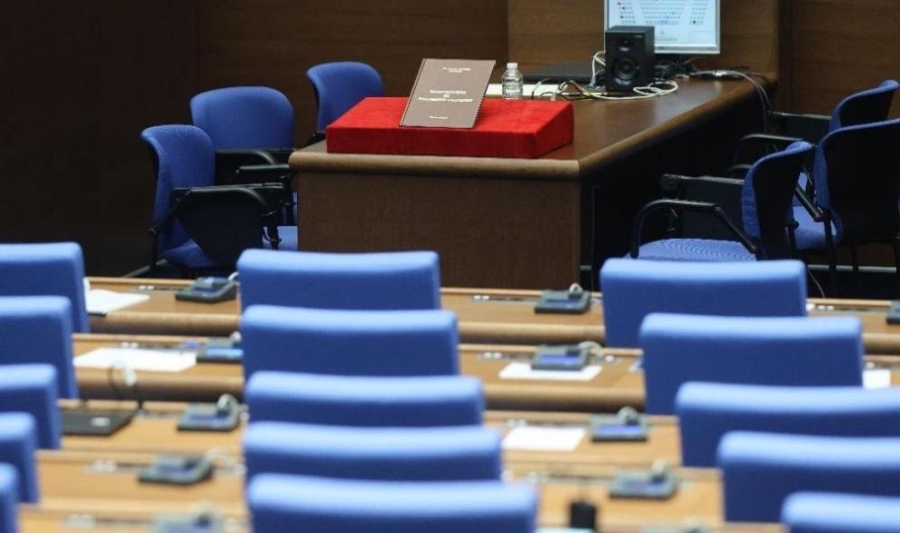 Парламентът разкри отсъстващите: Кои депутати са пропуснали най-много заседания през ноември