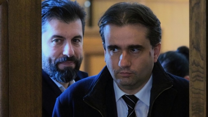 Петков и Божанов се явиха в СГС по делото за принуда срещу Александър Йоловски