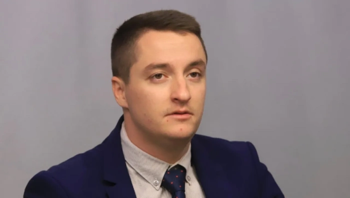 Божанков към ИТН: Изглеждате като след колоноскопия във ветеринарна клиника за 500 лева