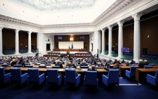 „Величие“ откри пленарното заседание с призив за оставка на омбудсмана и заместника му