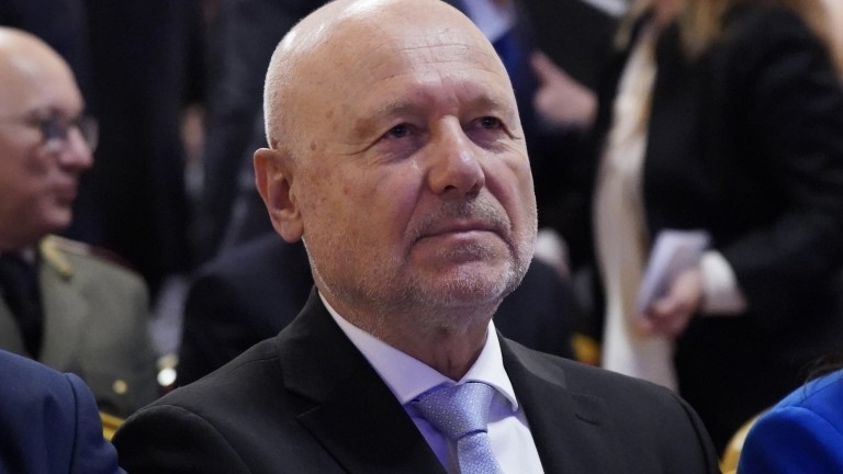 Тагарев критикува българската позиция за помощта за Украйна: Не е ясно кой взима решенията