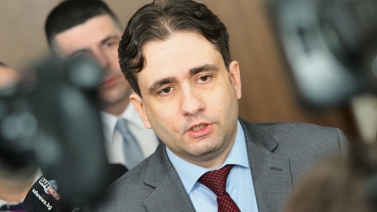 Божидар Божанов: Време е всички в ГЕРБ да подпишат искането за оставката на шефа на КПК