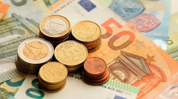 Ройтерс: България се подготвя за еврото на фона на вълнение и скептицизъм