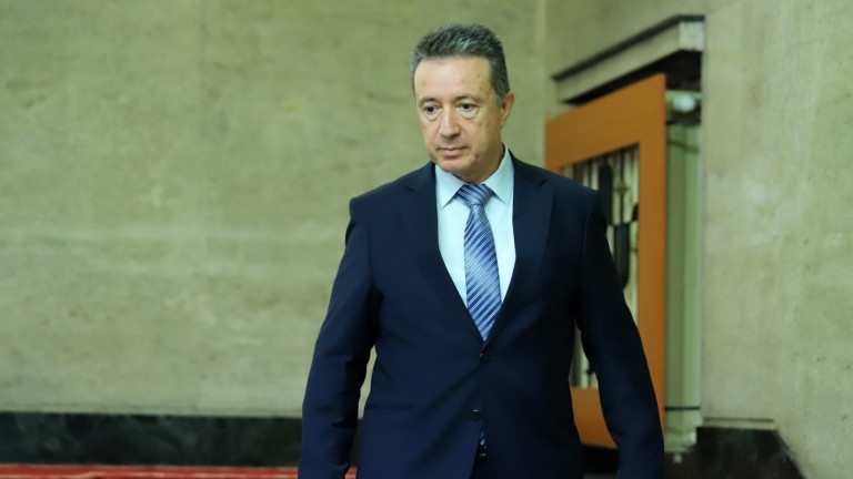 Не са на дневен ред промени в Конституцията, категоричен Янаки Стоилов