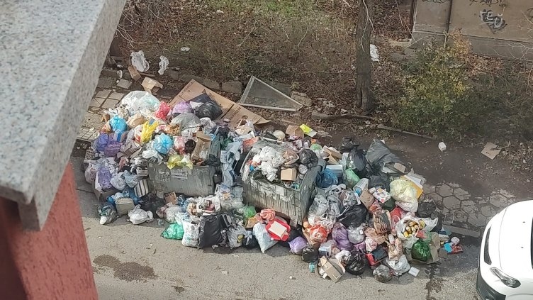 Всички столични квартали преливат с боклуци