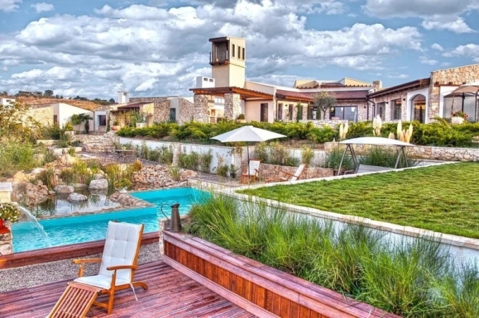 Кънчо Стойчев продаде изцяло луксозния хотелски комплекс Зорница фемили естейт