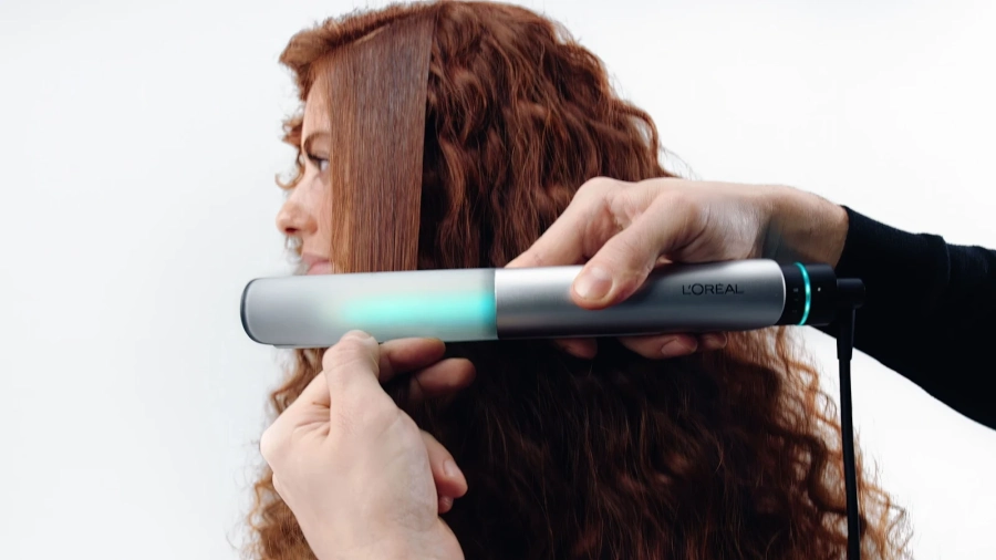 L\'Oréal представи две революционни устройства с инфрачервена светлина за грижа за косата и кожата на CES 2026