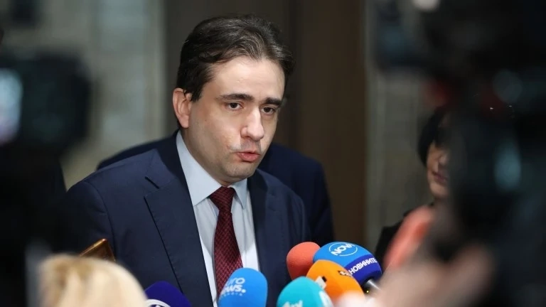 Божидар Божанов: Проблемите при изборите са при броенето, а не при машините