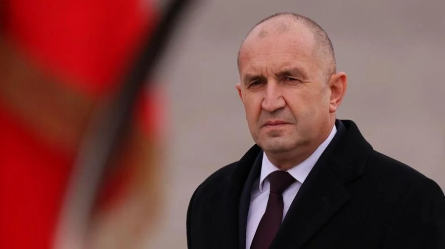 Румен Радев подава оставка: Днес за последен път се обръщам към вас като президент