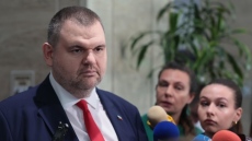 Пеевски: Отлагането на ратификацията на членството в Съвета за мир е лош сигнал