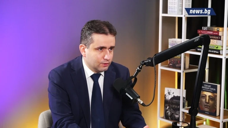 Божидар Божанов: Борисов го е яд, че заложените на служебния кабинет бомби започнаха да гърмят при редовния