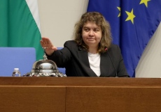 Наталия Киселова е избрана за председател на ПГ на БСП