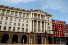 Гюров прие оставката на вицепремиера Стоил Цицелĸов