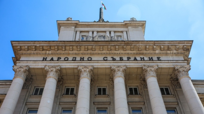 Нови данни: Радев води с 33,7% при избори, БСП и ИТН са вън