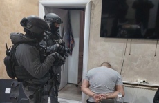 Задържаха шестима за трафик на хора с цел развратни действия, действали години наред