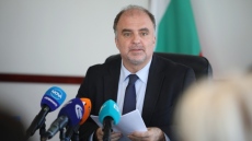 Няма да се закриват държавни културни институти, уверява Найден Тодоров