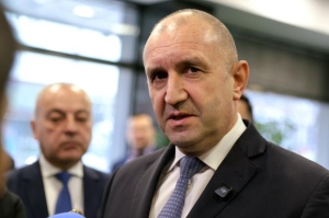 Reuters, Politico и DW: Проруският лидер Румен Радев печели убедително изборите в България