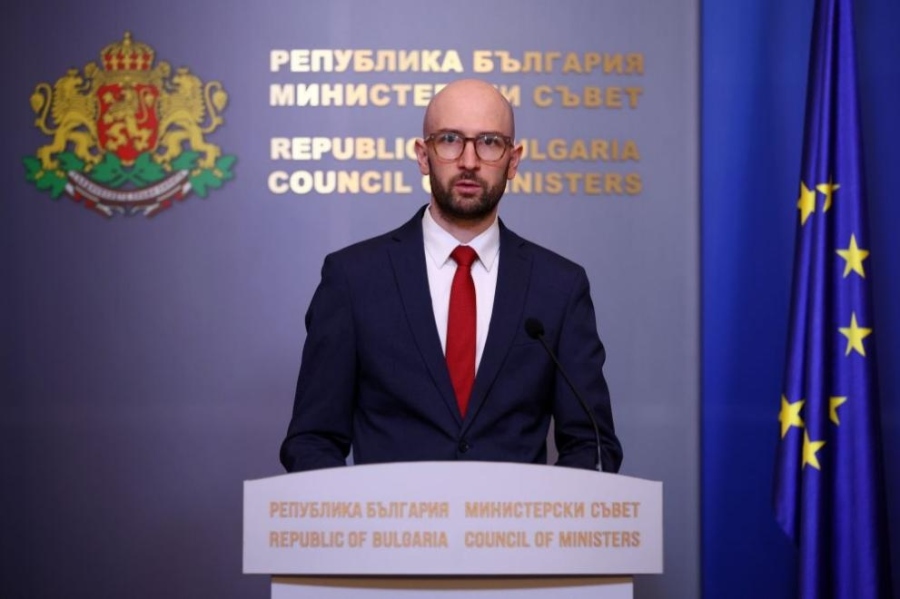 Финансовият министър Клисурски представи отчет за първите два месеца от работата си