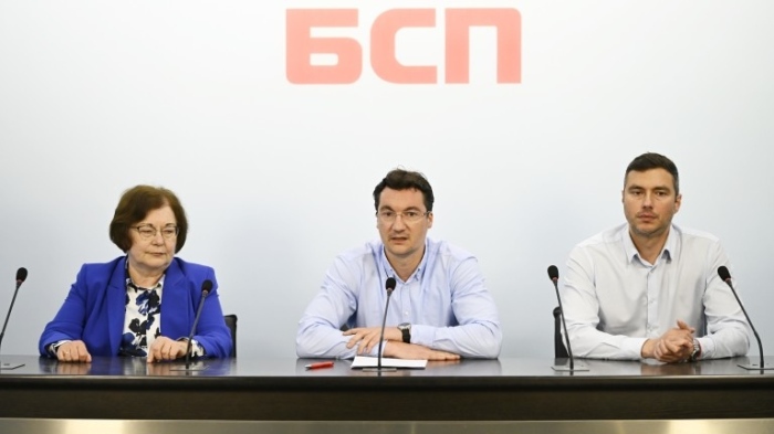 БСП ближе рани от изборите: Крум Зарков да не подава оставка, обвиниха Радев и ГЕРБ