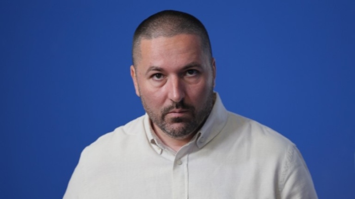 Бащата на Сияна се обяви срещу модела \